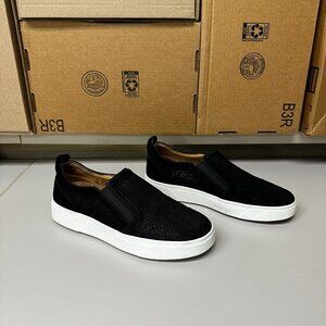 Vionic Kimmie Perf - black - size 9.5